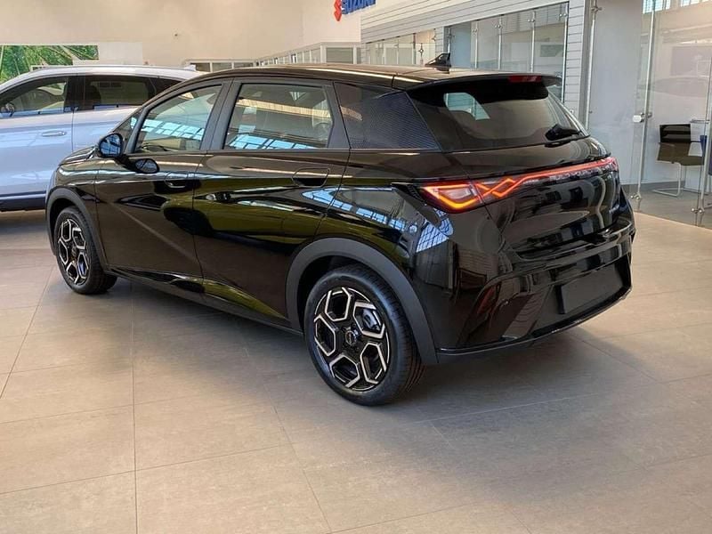 Nuova BYD Dolphin Comfort 150 kW (204 CV) 2026 Nero Utilitaria