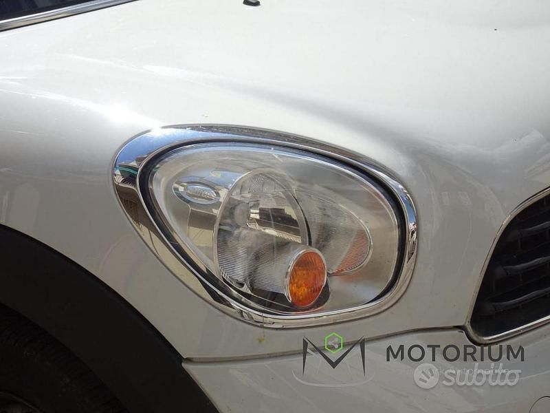 Usata Mini Cooper D Countryman Business 98 CV (72 kW) 2014 Bianco SUV