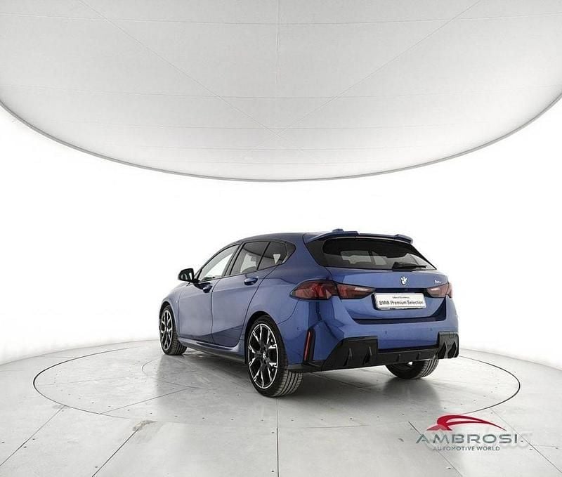 Usado BMW 118 M Sport 150 CV (110 kW) 2025 Azul Utilitario