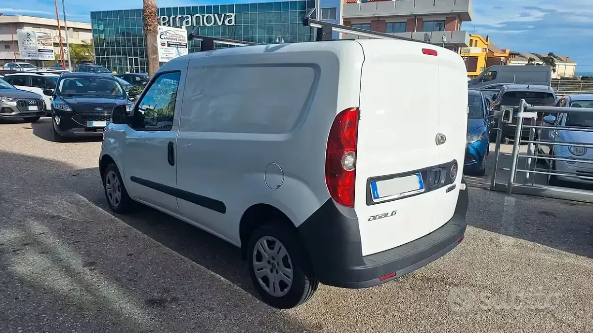 Usata Fiat Doblò 95 CV (69 kW) 2020 Bianco Monovolume