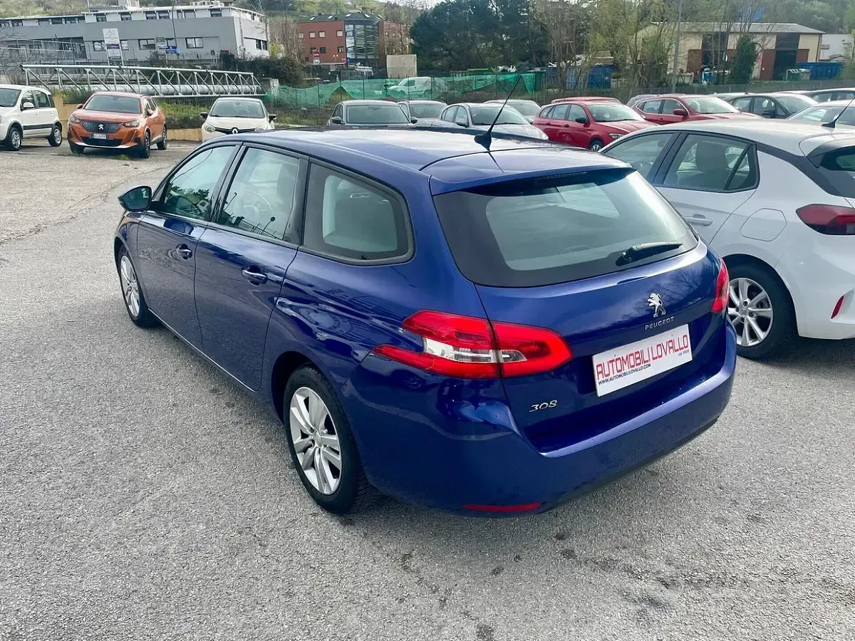 Usata Peugeot 308 102 CV (75 kW) 2019 Bluazzurro Station wagon