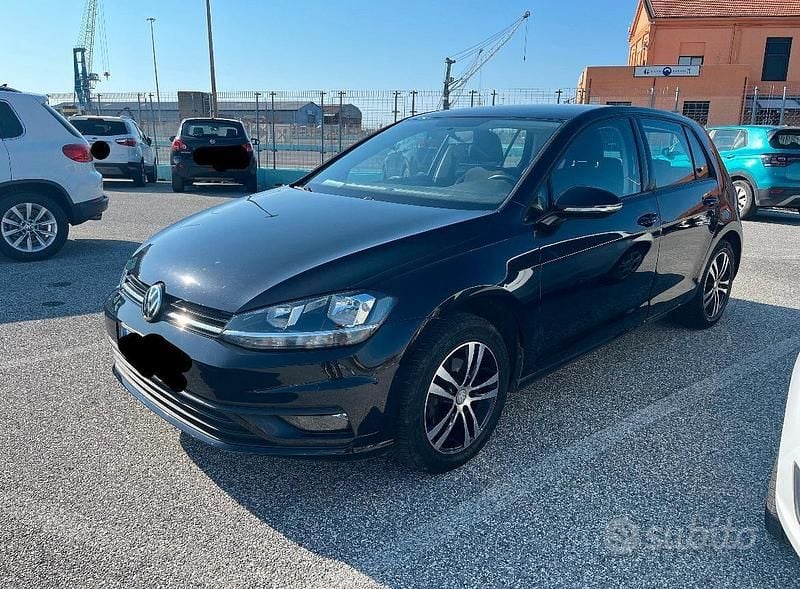 Usata VW Golf VII 85 CV (62 kW) 2018 Nero Berlina