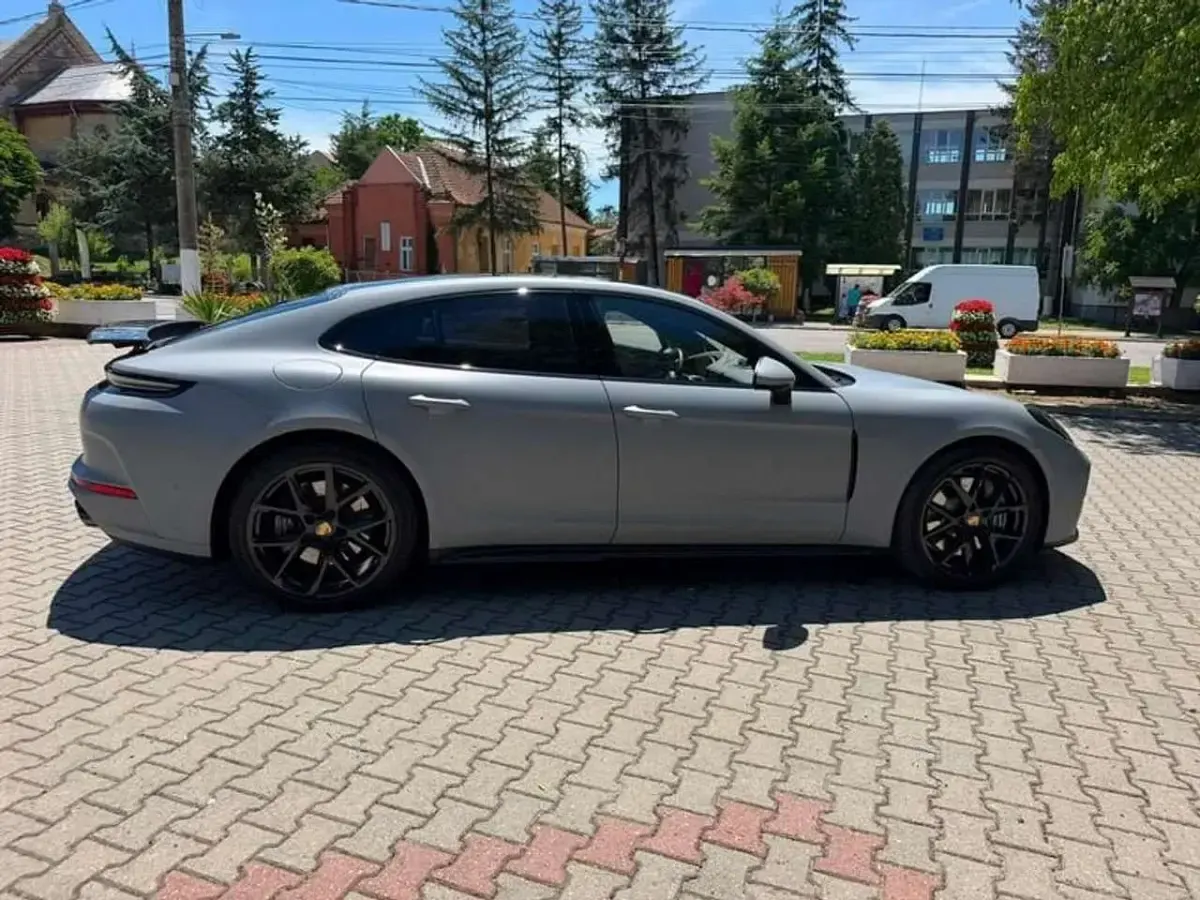 Usata Porsche Panamera 4 E-Hybrid 470 CV (345 kW) 2024 Other Utilitaria