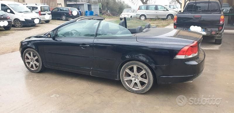 Usata Volvo C70 Momentum 179 CV (131 kW) 2008 Nero Cabrio
