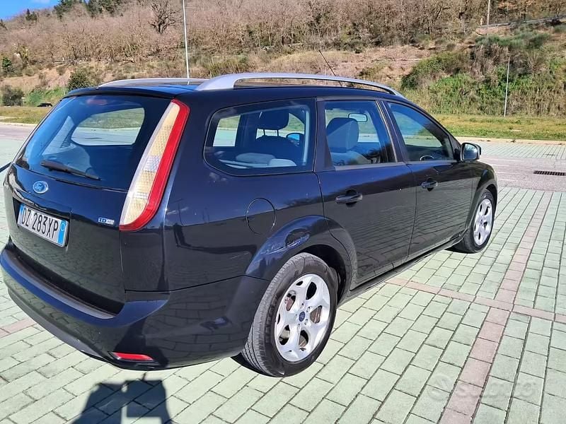 Usata Ford Focus Titanium 90 CV (66 kW) 2009 Nero Station wagon