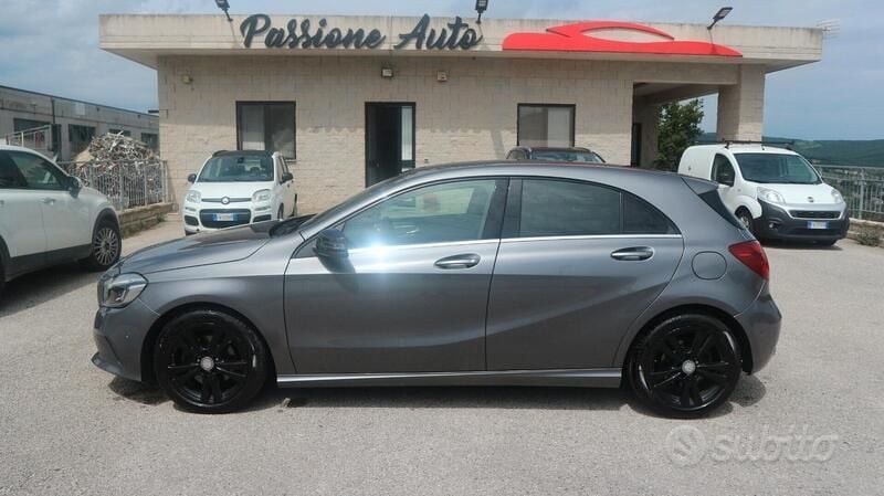 Usata Mercedes A200 136 CV (100 kW) 2017 Grigio Berlina