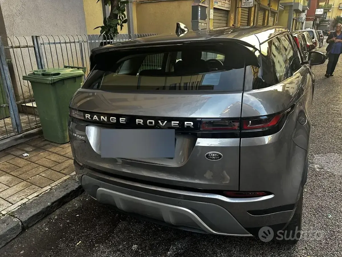 Usata Land Rover Range Rover evoque 150 CV (110 kW) 2023 Nero SUV