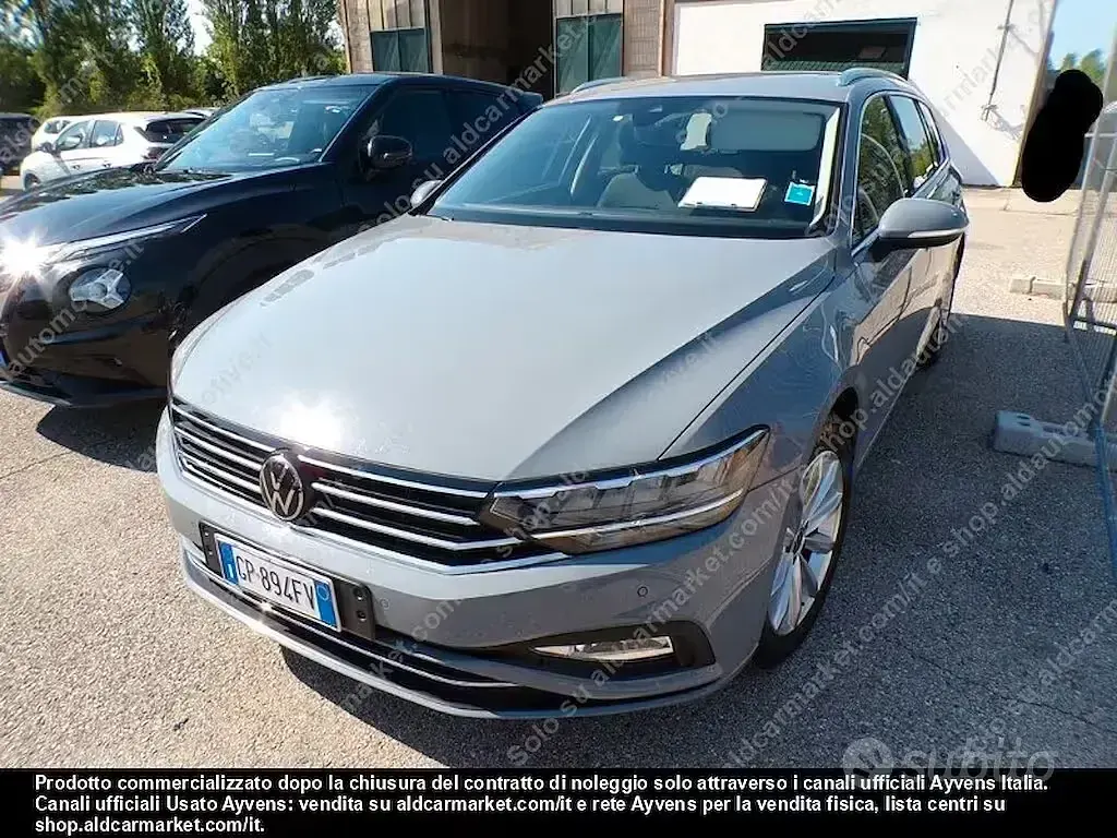 Usata VW Passat Business 150 CV (110 kW) 2023 Grigio Station wagon