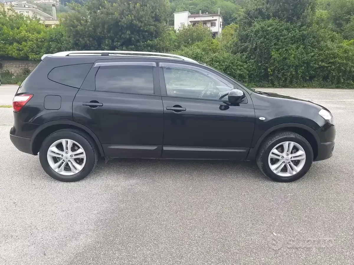 Usata Nissan Qashqai +2 Visia 110 CV (80 kW) 2012 Nero SUV