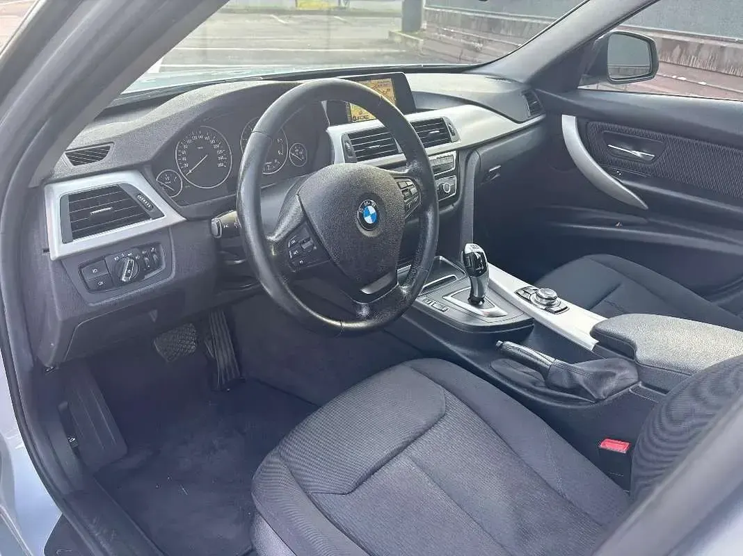 Usata BMW 318 Advantage 150 CV (110 kW) 2016 Argento Station wagon