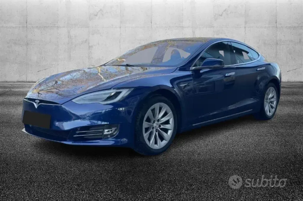 Usata Tesla Model S 217 kW (296 CV) 2020 Blu/azzurro Utilitaria