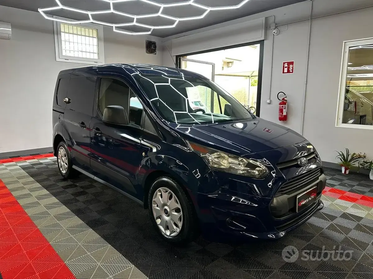 Usata Ford Transit Connect 101 CV (74 kW) 2017 Blu Monovolume
