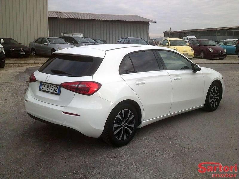 Usata Mercedes A160 109 CV (80 kW) 2021 Bianco Berlina