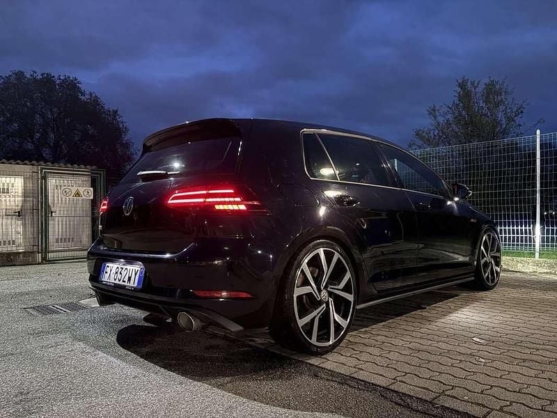 Käytetty VW Golf VII GTI 245 HP (180 kW) 2019 Sedan