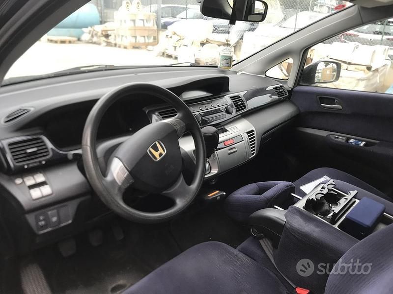 Usata Honda FR-V 140 CV (102 kW) 2008 Nero Monovolume