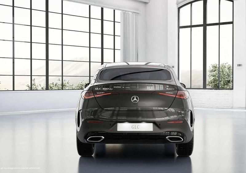 Nuova Mercedes GLC300e AMG line 333 CV (244 kW) 2026 Grigio Coupé