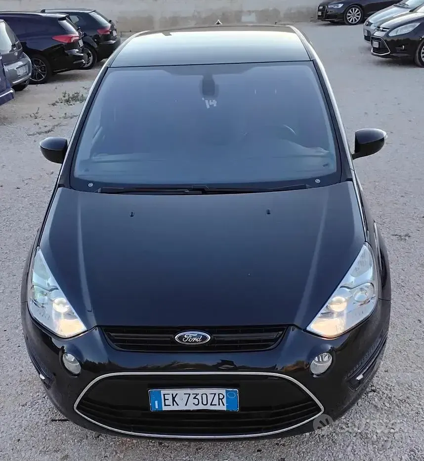 Usata Ford S-MAX Titanium 163 CV (119 kW) 2011 Nero Monovolume