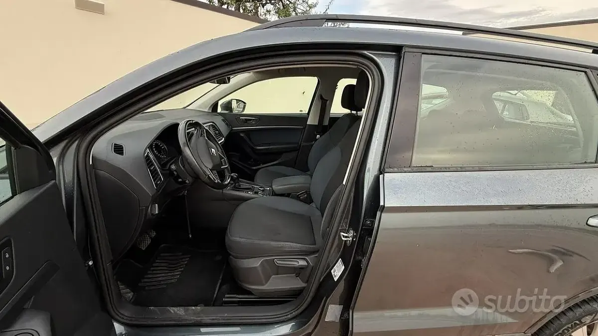 Usata Seat Ateca 115 CV (84 kW) 2019 Grigio SUV