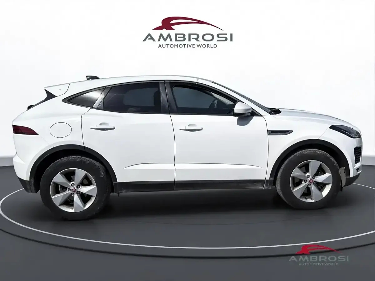 Usata Jaguar E-Pace 150 CV (110 kW) 2019 Bianco SUV