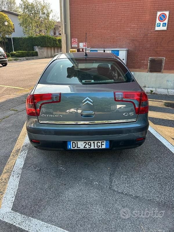 Usata Citroën C5 125 CV (91 kW) 2007 Grigio Berlina