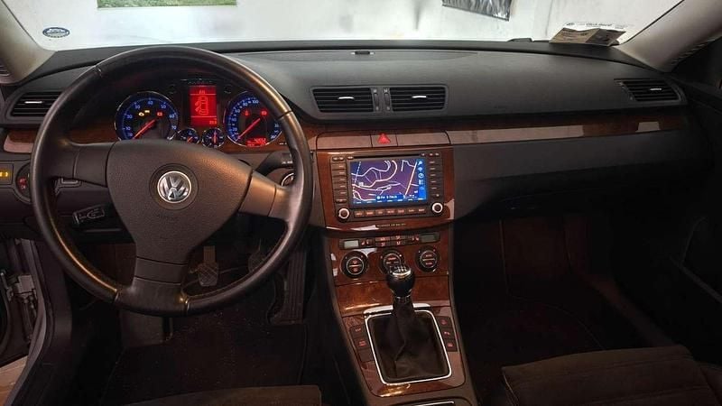 Usata VW Passat Highline 150 CV (110 kW) 2006 Berlina