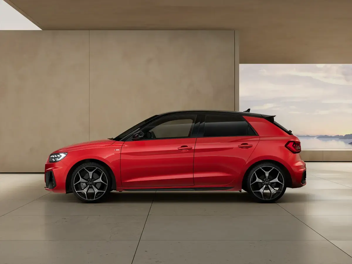Nuova Audi A1 Ambiente 116 CV (85 kW) 2026 Rosso progressivo metallizzato SUV