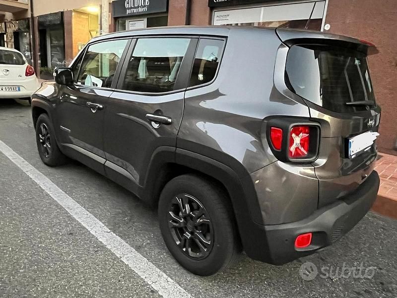 Usata Jeep Renegade Longitude 120 CV (88 kW) 2020 Grigio SUV