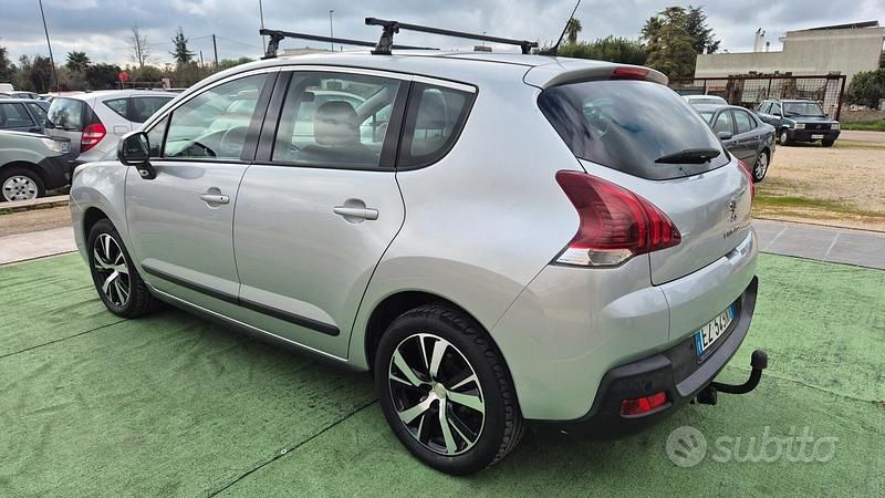 Usata Peugeot 3008 Active 115 CV (84 kW) 2015 Grigio Station wagon
