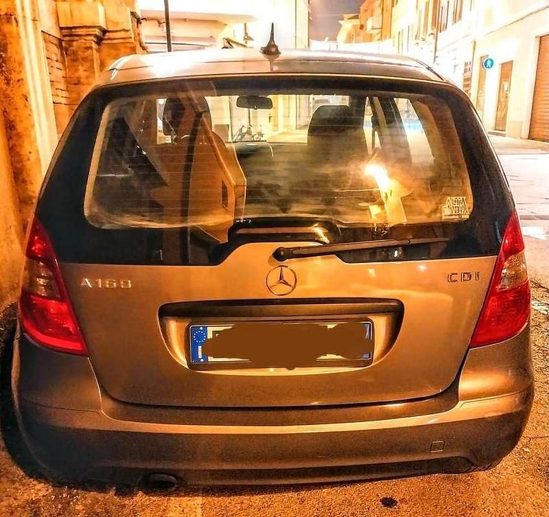 Usata Mercedes A160 Premium 82 CV (60 kW) 2011 Grigio Utilitaria