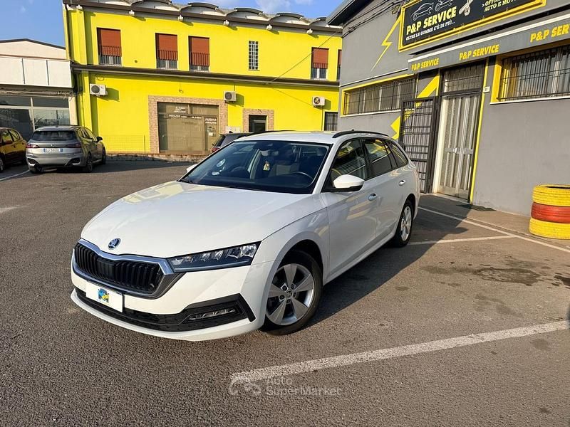 Usata Skoda Octavia Executive 150 CV (110 kW) 2020 Bianco Station wagon