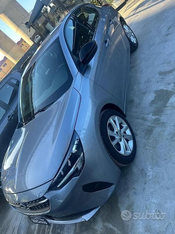 Usata Opel Corsa GS Line 100 CV (73 kW) 2021 Grigio Utilitaria