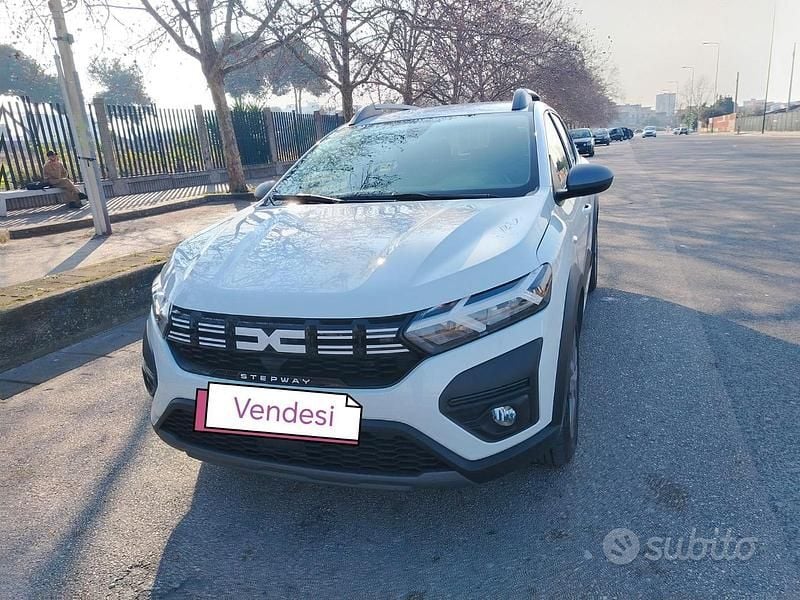 Bianco Usata 2023 Dacia Sandero Tre volumi | 12.499 € (Ottimo prezzo) - Immagine 1/4