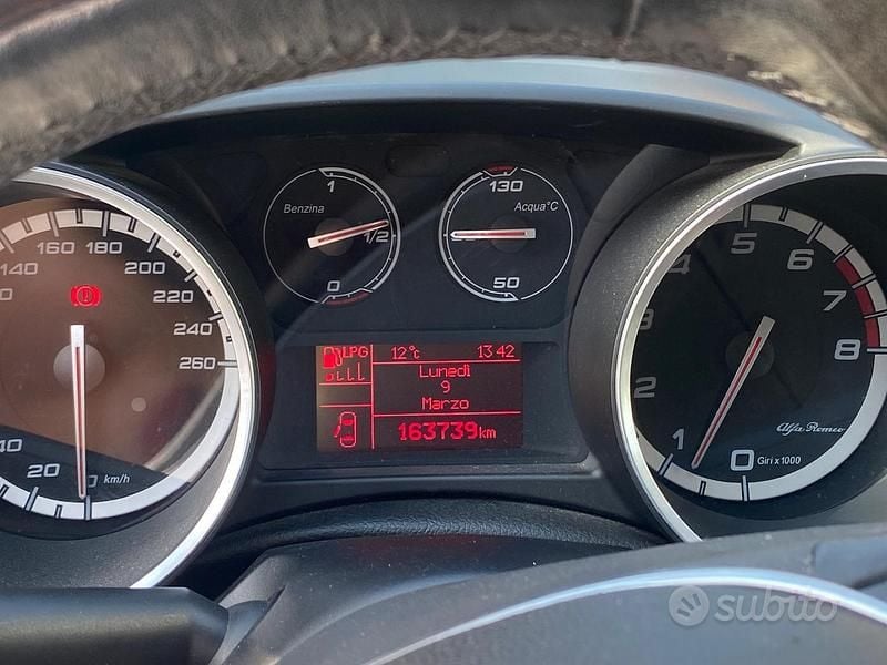 Usata Alfa Romeo Giulietta 120 CV (88 kW) 2014 Bianco Utilitaria