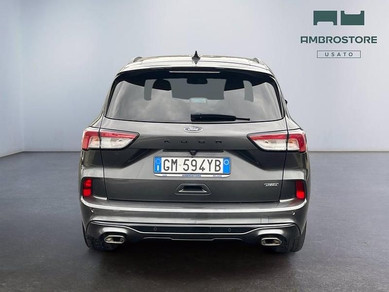 Usata Ford Kuga 225 CV (165 kW) 2023 Magnetic grey SUV