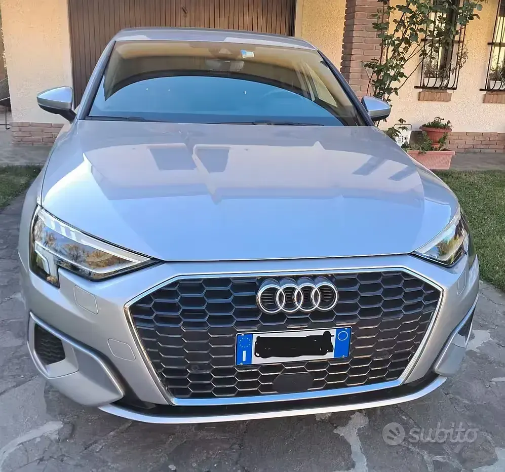 Usata Audi A3 150 CV (110 kW) 2021 Argento Berlina