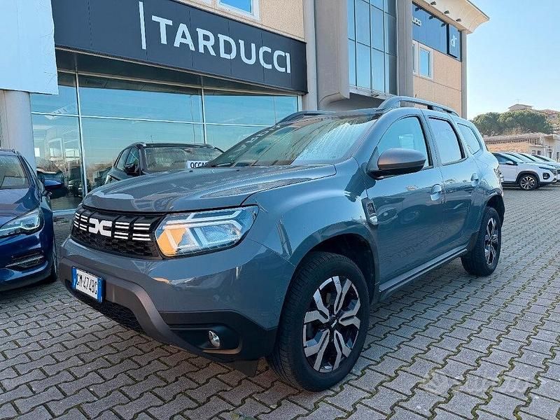 Usata Dacia Duster Journey 116 CV (85 kW) 2023 Grigio SUV