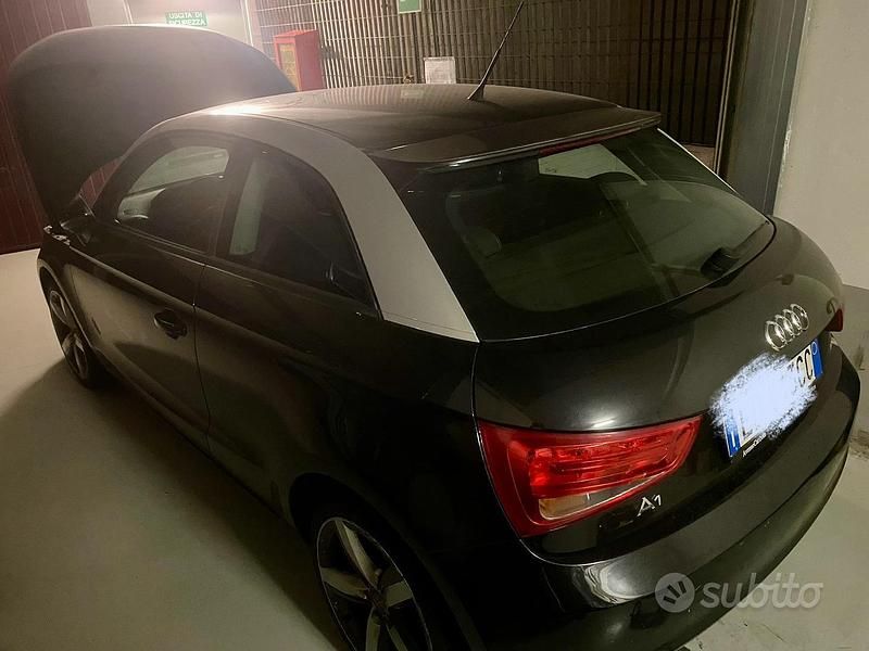 Usata Audi A1 105 CV (77 kW) 2010 Nero Utilitaria