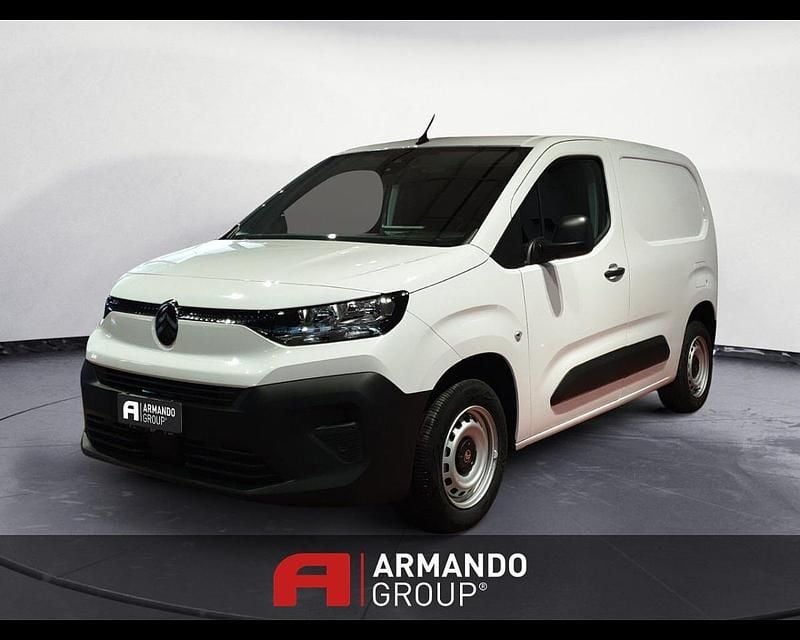 Nero Nuova 2025 Peugeot 2008 Style SUV | 22.400 € (Buon prezzo) - Immagine 1/4