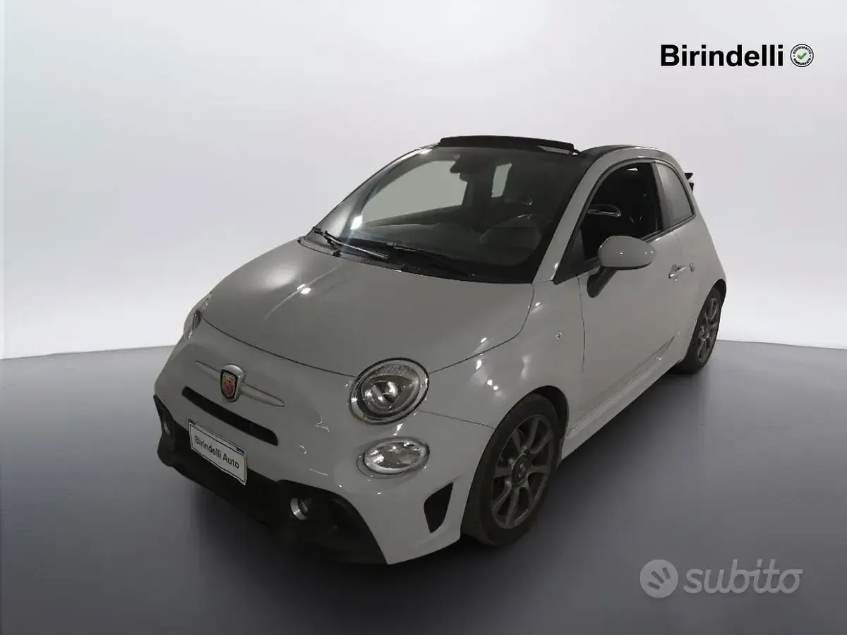 Usata Abarth 595C 165 CV (121 kW) 2022 Grigio Cabrio