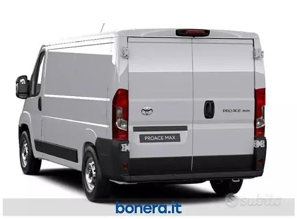 Nuova Toyota Proace 120 CV (88 kW) 2026 White solid Monovolume