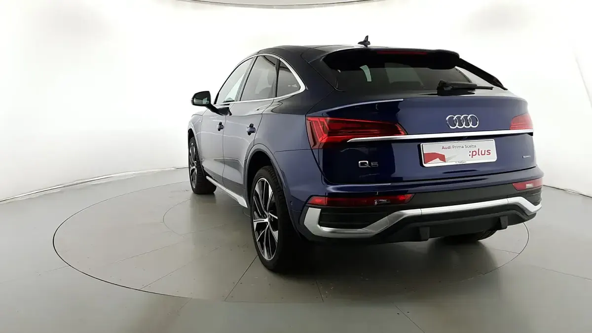 Usata Audi Q5 Sportback S-line plus 286 CV (210 kW) 2022 Blu navarra metallizzato SUV