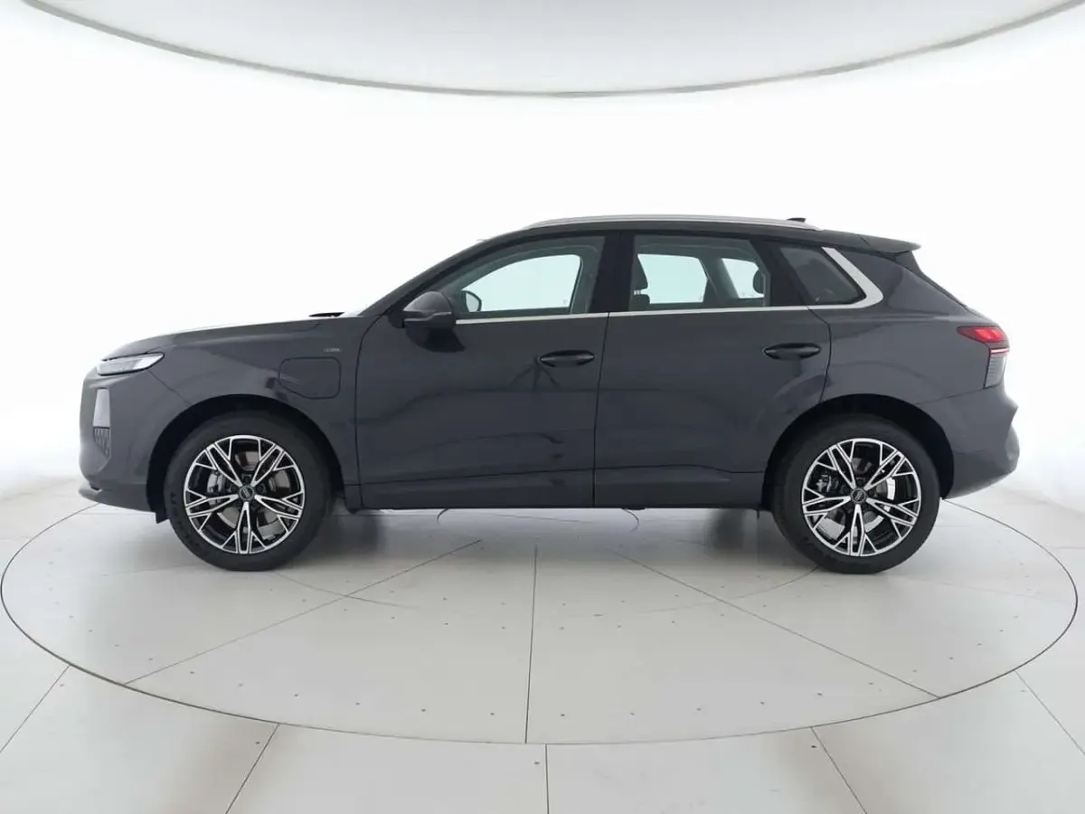 Nuova Audi Q3 Advanced 272 CV (200 kW) 2026 Grigio tambora metallico SUV