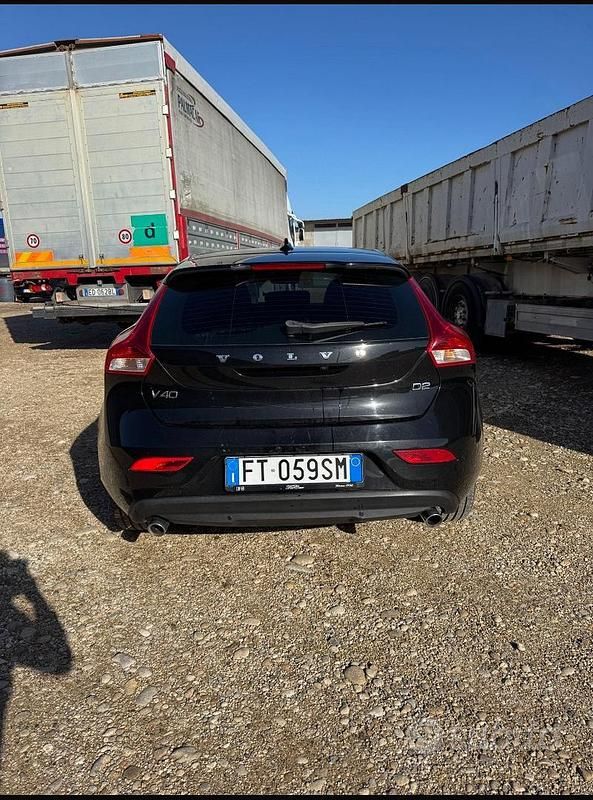 Usata Volvo V40 R-Design 120 CV (88 kW) 2019 Berlina