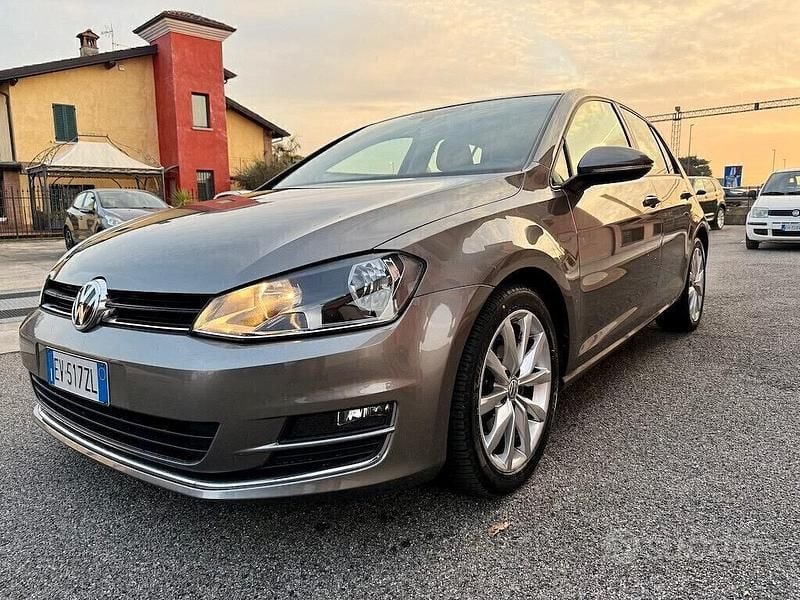 Usata VW Golf VII Highline 110 CV (80 kW) 2014 Grigio Berlina