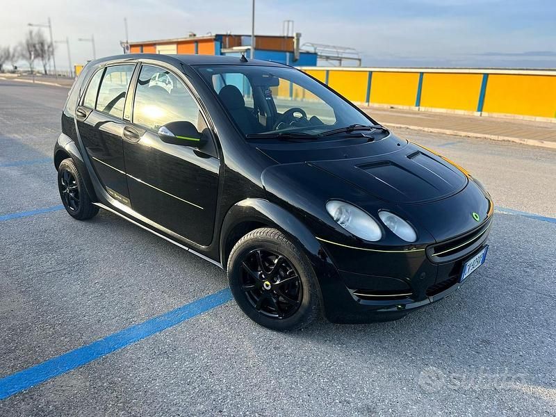 Nero Usata 2005 Smart ForFour Pulse Due volumi | 2500 € (Molto cara) - Immagine 1/4