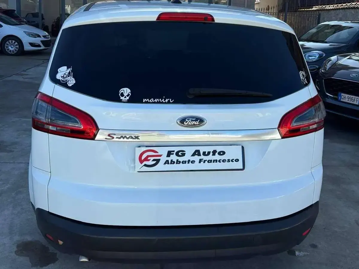 Usata Ford S-MAX Titanium 163 CV (119 kW) 2013 Bianco Monovolume
