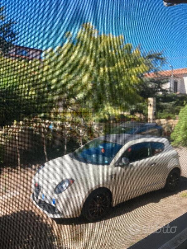 Usato 2009 Alfa Romeo MiTo 1.4 Benzin 155 CV (7.500 €)