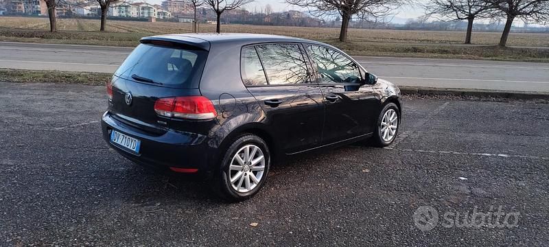 Usata VW Golf VI 102 CV (75 kW) 2009 Nero Utilitaria