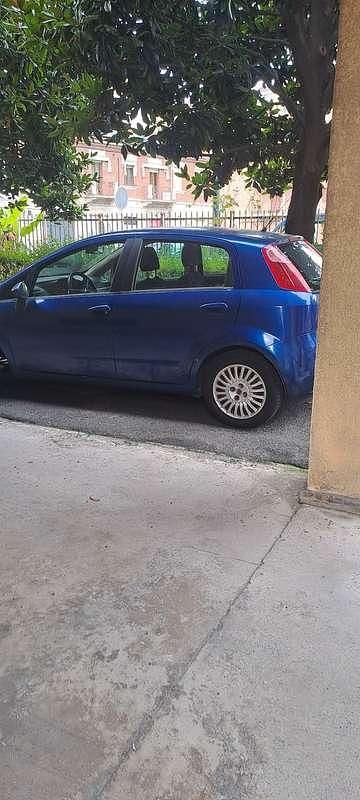 Usata Fiat Punto Active 60 CV (44 kW) 2009 Utilitaria