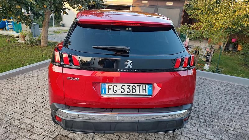 Usata Peugeot 3008 Allure 120 CV (88 kW) 2016 Rosso Station wagon